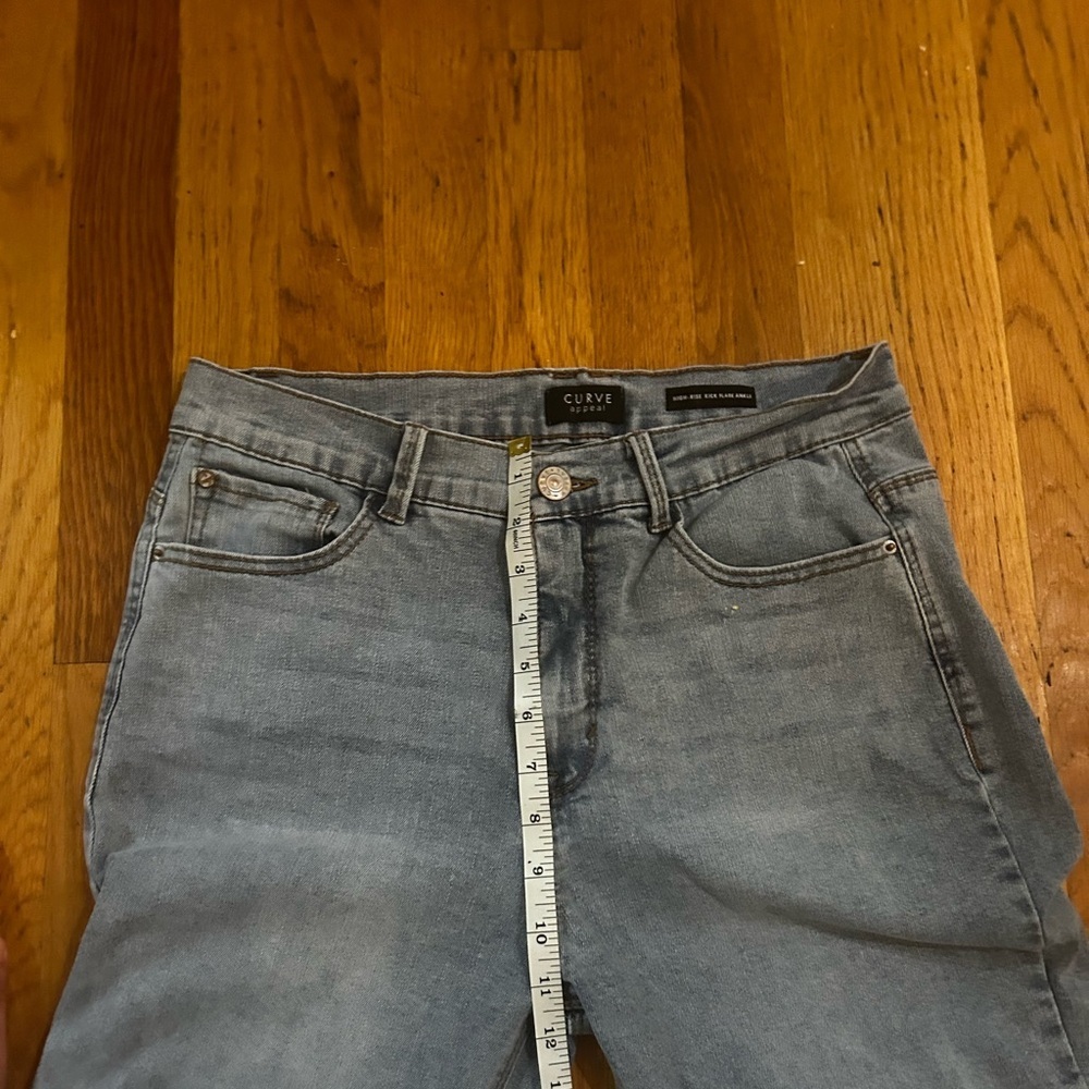 CURVE appeal High-Rise Kick Flare Jeans - Picture 7 of 10